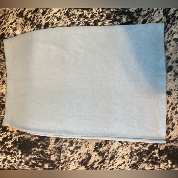 Pale blue Italian wool midi skirt - Picture 4 of 4